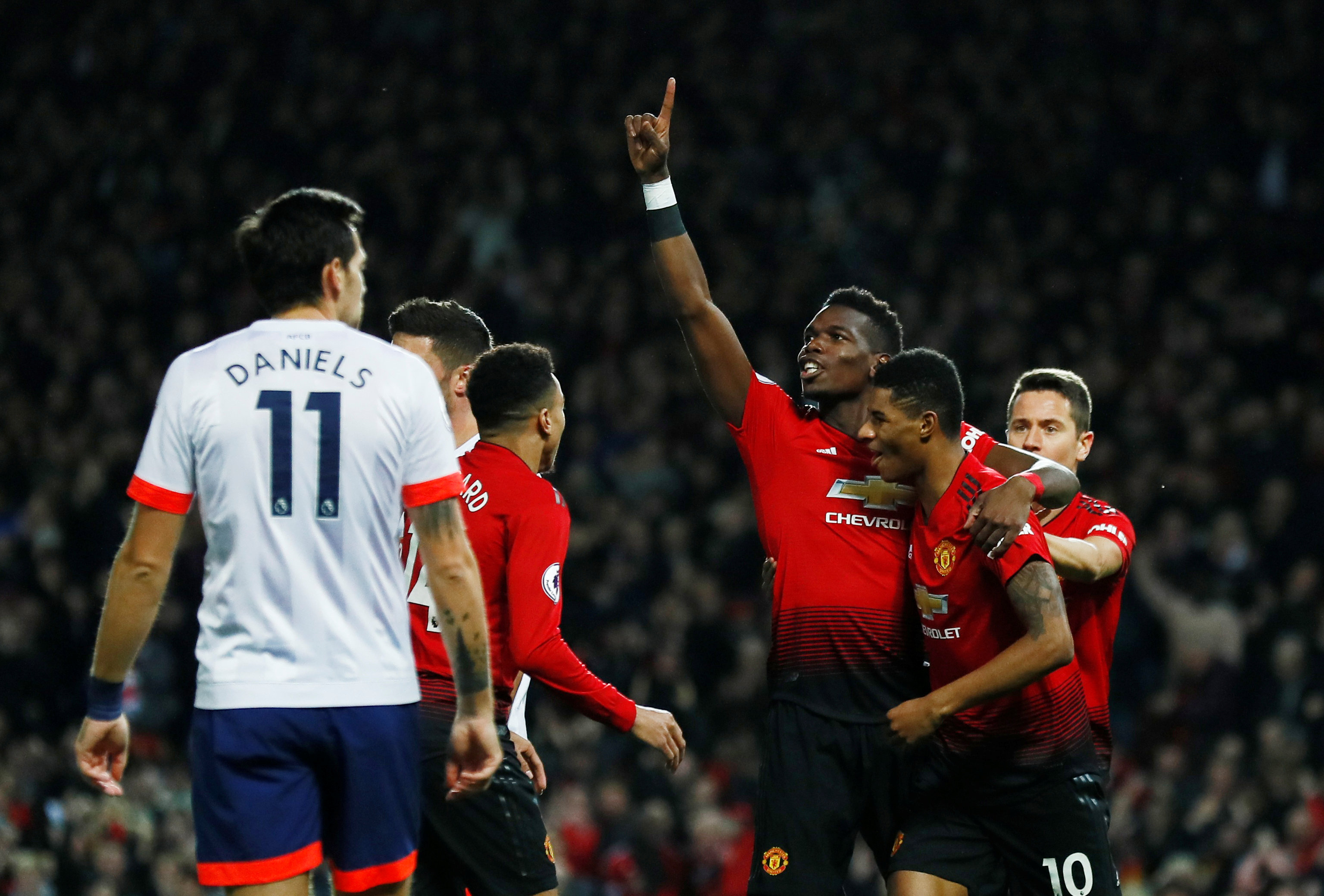 足坛主帅薪 足坛主帅薪